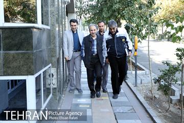 مترو سواری شهردار تهران به مناسبت روز جهانی بدون خودرو 1