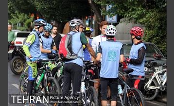 همایش دوچرخه سواری به مناسبت هفته روابط عمومی‎ 3