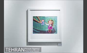 نمایش آثار مسابقه قایم باشک‎ 8