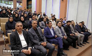 رونمایی از احکام پرسنل حجمی ایثارگر شهرداری تهران 18