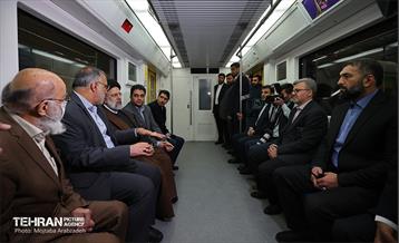 آیین بهره‌برداری از ۱۱ کیلومتر خط مترو 8