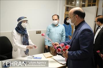 بازدید شهردار منطقه شش از بیمارستان فیروزگر و شرکت شهر سالم 6