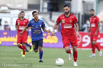 دیدار تیم های فوتبال پرسپولیس و استقلال تهران 8