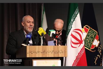 اختتامیه دومین کنگره شعر و داستان روایت پایداری 16