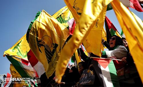 تجمع قدردانی از عملیات وعده صادق ۲ در میدان امام حسین (ع) 34