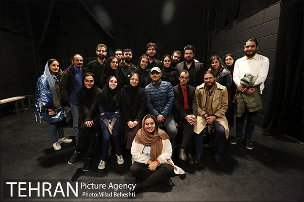 نمایش نایب سرخی ها 13