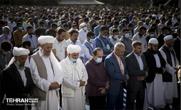 اقامه نماز عید فطر افغانستانی های اهل تسنن مقیم تهران 32