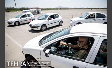 بزرگترین مرکز واکسیناسیون خودرویی کرونا در تهران 47