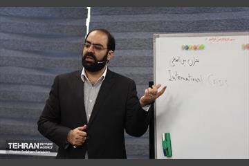 دومین دوره پیشرفته مدرسه دیپلمات‌های جوان - 3 18