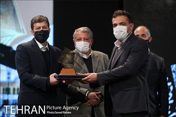 مراسم اختتامیه پنجمین دوره جایزه جهانی خشت طلایی تهران 48