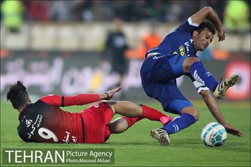 دیدار تیم های فوتبال پرسپولیس و استقلال خوزستان