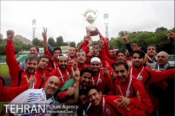 قهرمانی تیم فوتبال هنرمندان در جام جهانی 4