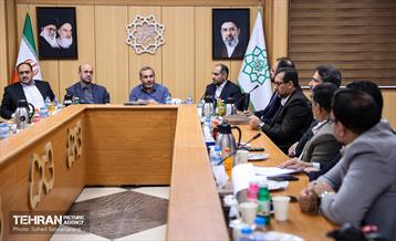 جلسه هم‌اندیشی با رابطین و فعالان اسکان آسیب دیدگان جنگ رمضان