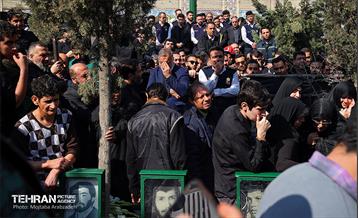 تشییع پیکر شهید آتش‌نشان «قریب رضا دارابی» -1 6