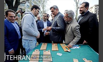 بازدید شهردار تهران از نوروزگاه بلوار کشاورز 17
