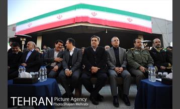در آغاز چهلمین فجر انقلاب، آیین اهتزاز بزرگترین پرچم مقدس کشورمان با حضور شهردار تهران 7