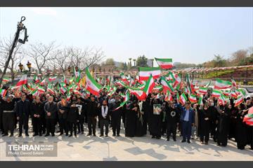 جشن ملی «پرچم» 16