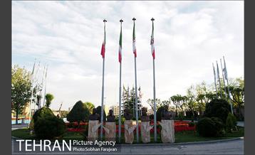 رویش گل های لاله در بوستان گفتگو 1