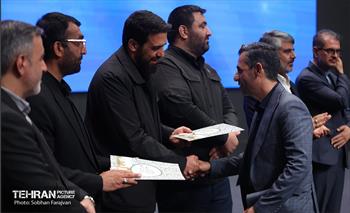 آیین تجلیل از برگزیدگان فصل تابستان مناطق ۲۲ گانه 3
