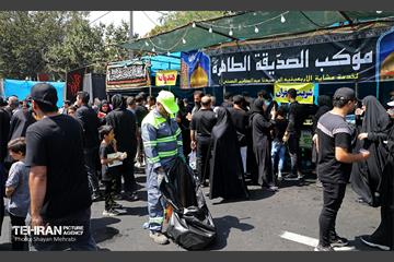 خدمت‌رسانی شهرداری تهران به جاماندگان اربعین حسینی(ع) 6