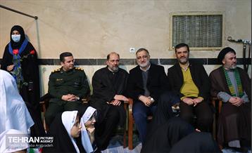 حضور شهردار تهران در حسینیه جماران تهران 9