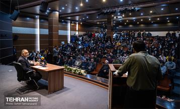 گرامیداشت روز دانشجو با حضور شهردار تهران 10