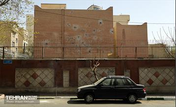 زخم بی فرهنگی بر دیوارهای شهر 13