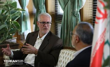 دیدار سفیر ایران در قطر با شهردار تهران