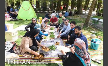 روز طبیعت در پارک لاله 21