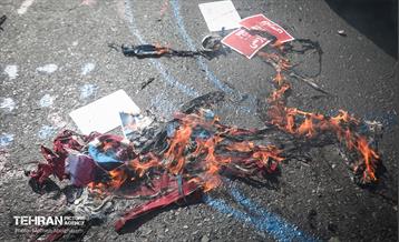 راهپیمایی ۲۲ بهمن در تهران - ۲ 31