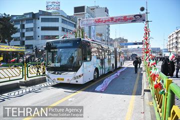 خدمات رسانی شهرداری تهران در راهپیمایی 22 بهمن 1