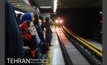 پرفورمنس داوران فوتبال در ایستگاه هفت تیر 22