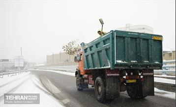 عملیات برف‌روبی در پایتخت 48