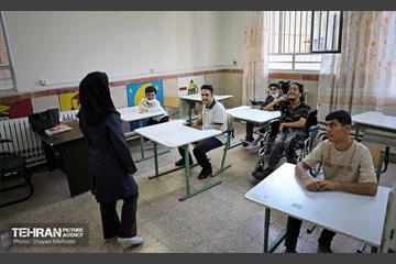 شهرِ مهر؛ به وقت خدمت و امید 10