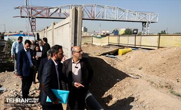 بازدید رئیس کمیسیون حمل‌ونقل شورا از منطقه 17 10