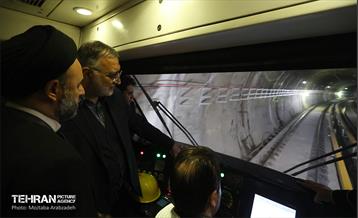 بازدید از تست گرم خط ۷ مترو 21