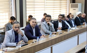 دیدار معاون امور فرهنگی و اجتماعی با کارکنان حوزه اجتماعی و فرهنگی شهرداری منطقه 4 17