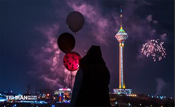 نورافشانی جشن ۲۲ بهمن 8