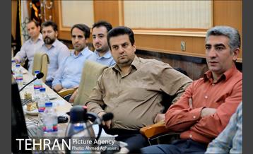 برگزاری کلاس های "خدمات و میزبان" ویژه نیروهای خدماتی مناطق شهرداری تهران 2 5