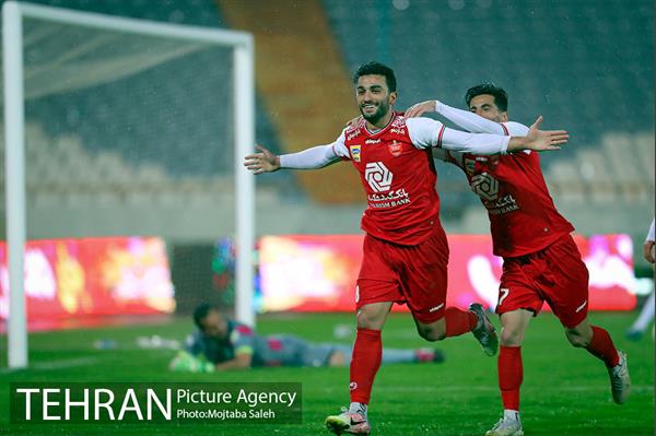 دیدار تیم های فوتبال پرسپولیس و صنعت نفت 22