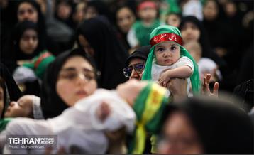 مراسم شیرخوارگان حسینی در مصلای تهران 5