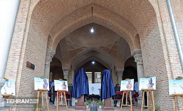 رونمایی از سردیس چهره‌های ماندگار در شهر تهران 26