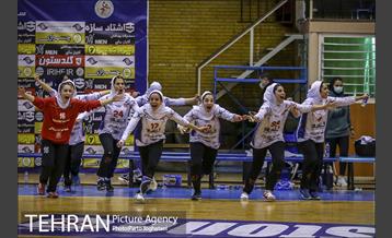 دیدار تیم های هندبال سپاهان و اشتادسازه 2
