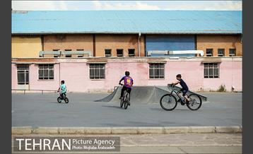 بازدید دکتر حناچی از بوستان ولایت 11