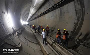 بازدید اصحاب رسانه از روند اجرایی پروژه احداث خط ۱۰ متروی تهران 28
