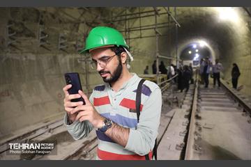 تور بازدید شرکت کنندگان دوره آرمانشهر از ایستگاه مترو میدان کتاب 17