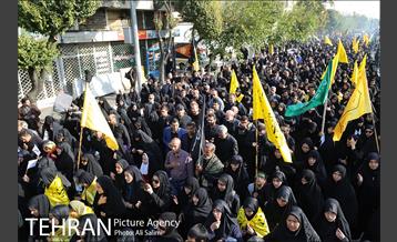 حضور شهروندان منطقه 15 در راهپیمایی اربعین امام حسین(ع) 8