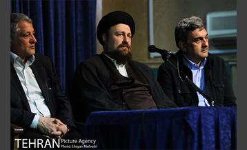 تجدید بیعت شهردار و مدیران شهری با آرمان های حضرت امام خمینی(ره) 31