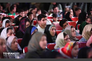 ویژه برنامه «مهمونی شهر» در باغ‌راه حضرت زهرا(س) - ۶ 3
