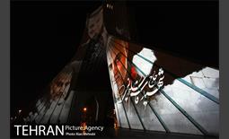 تصاویر سردار شهید قاسم سلیمانی بر دیوار برج آزادی 26